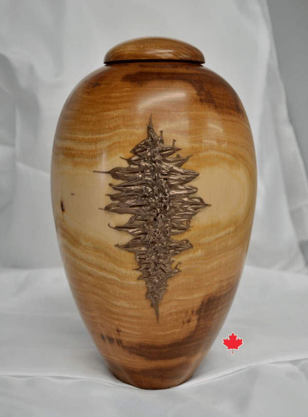 (23) Grands Vents - Turned wood with bronze